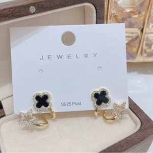 Clover Earrings